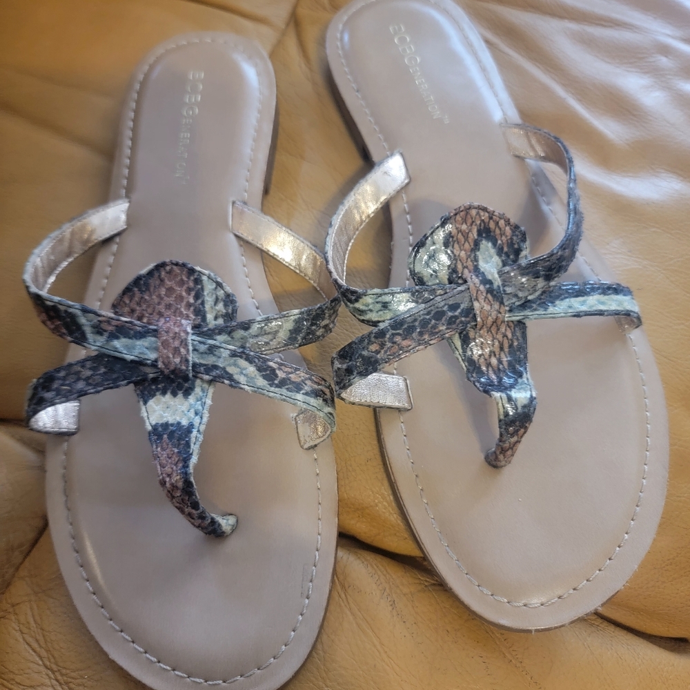BCBG sandals - Picture 2 of 8